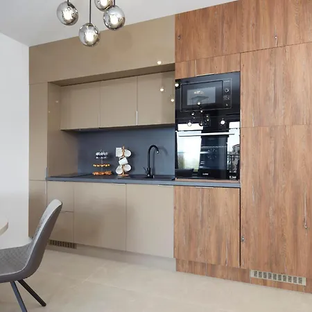 Апартаменти Polarstar Beach Resort Premium Apartments Светий Влас