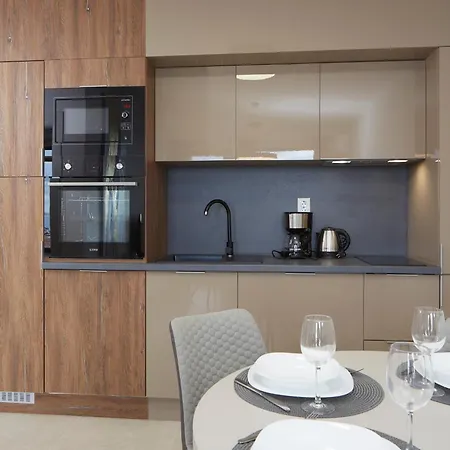 Апартаменти Polarstar Beach Resort Premium Apartments *