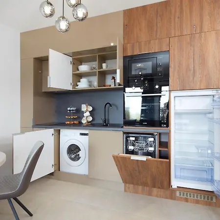 Апартаменти Polarstar Beach Resort Premium Apartments *