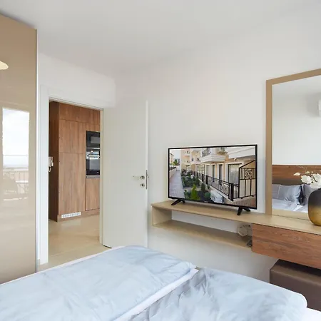 Polarstar Beach Resort Premium Apartments * Светий Влас