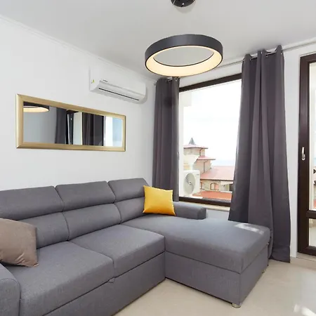 Апартамент Polarstar Beach Resort Premium Apartments Свети Влас